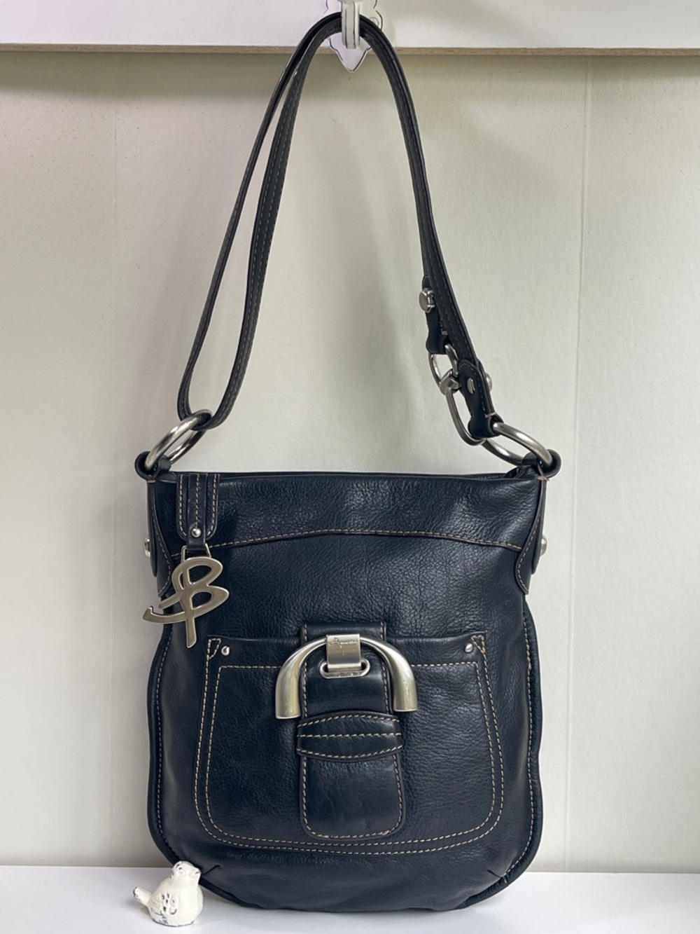 B. Makowsky Genuine Leather Shoulder Crossbody